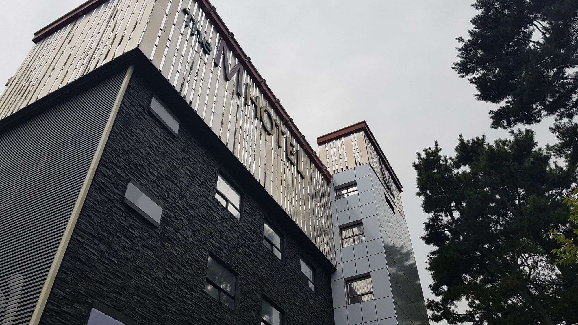 The M Hotel Puszan Kültér fotó