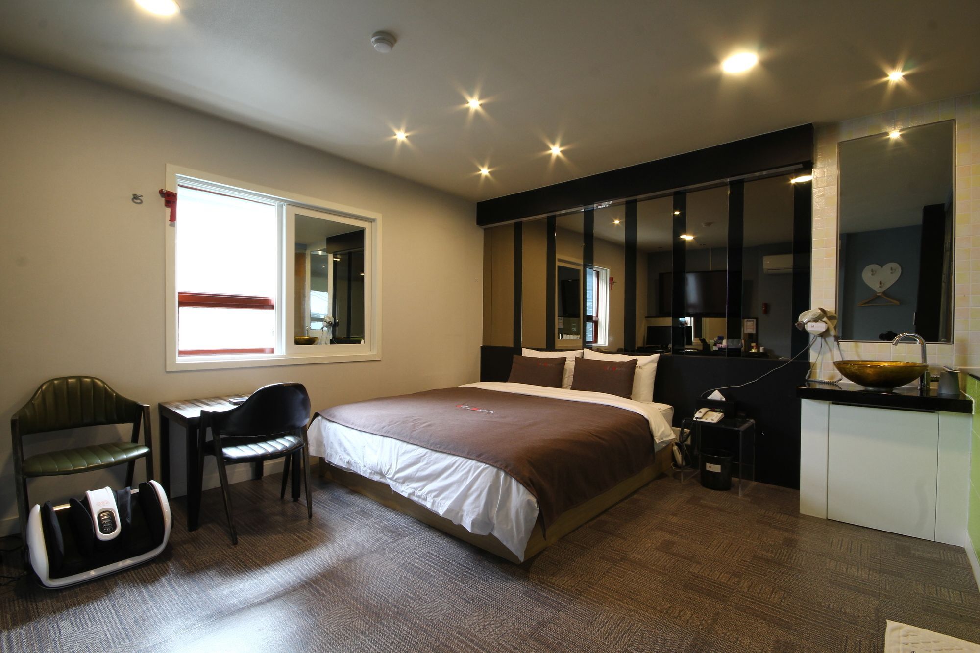 The M Hotel Puszan Kültér fotó