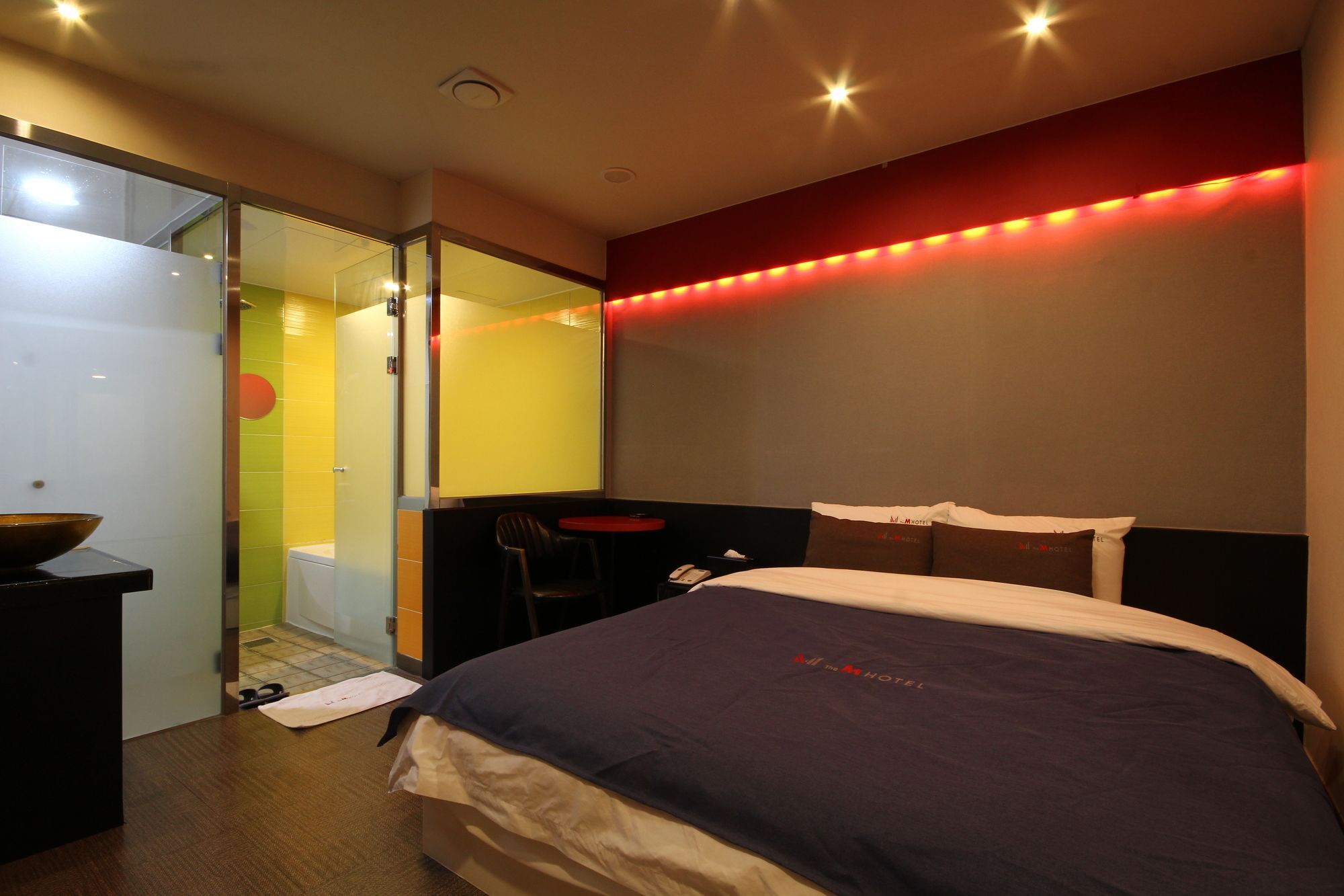 The M Hotel Puszan Kültér fotó