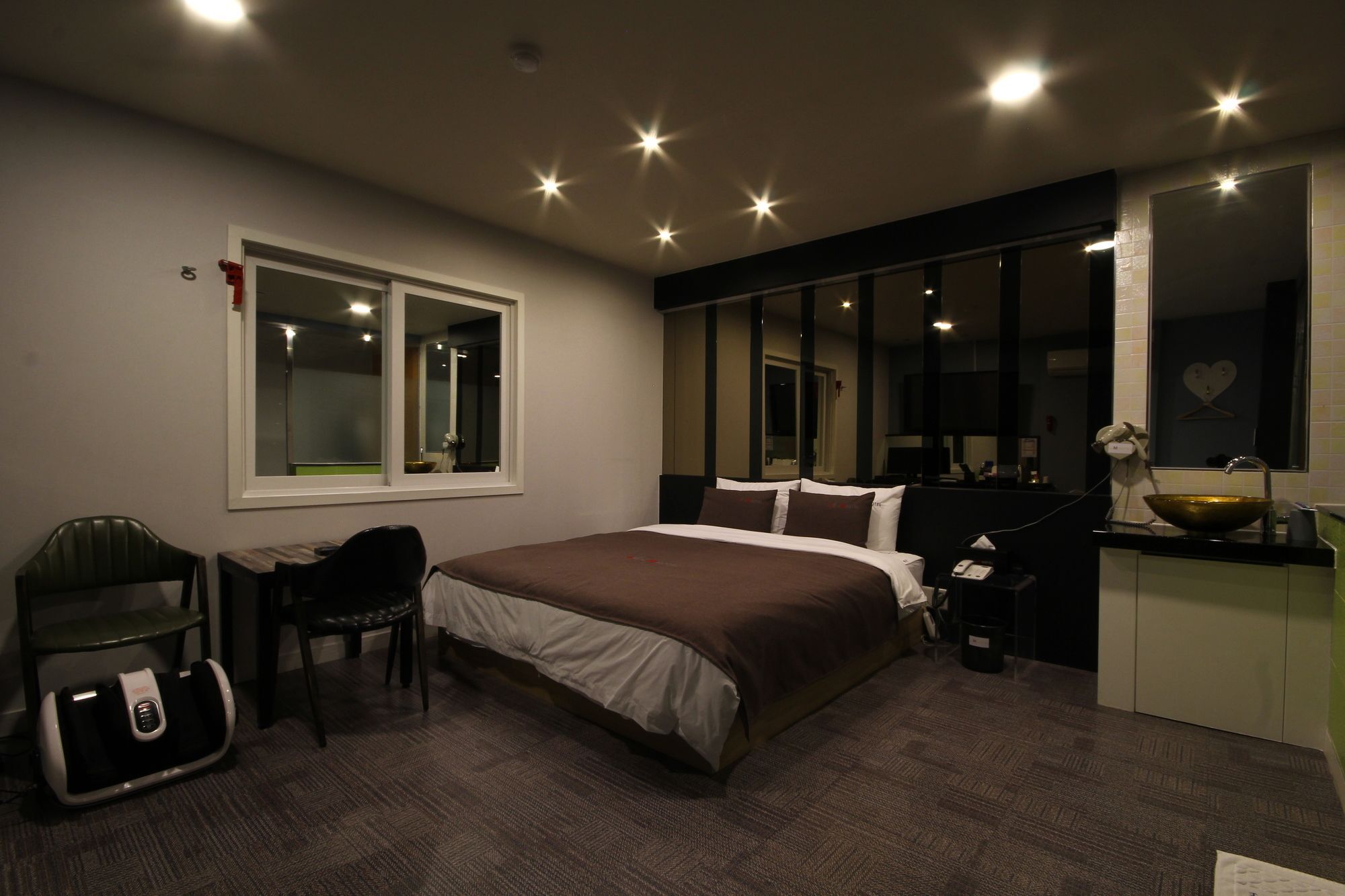 The M Hotel Puszan Kültér fotó